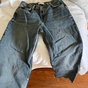 Zara wide leg boyfriend style jean. Size 6. Cut ripped hem. Like new condition